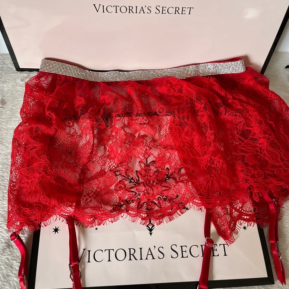 Victoria’s Secret Rhinestone Shine Red Lace Skirt with Garters NWT - Picture 4 of 16